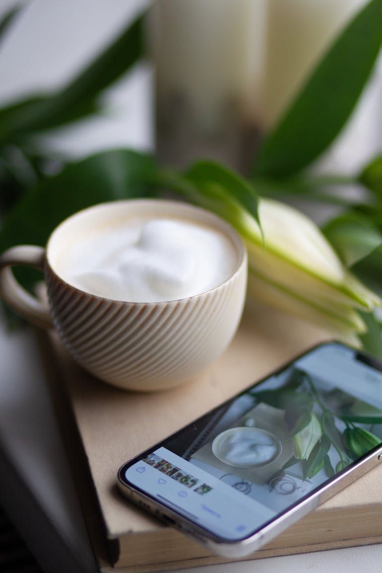 Answering with Intention: How Virtual Receptionists Create Calm in Busy Practices